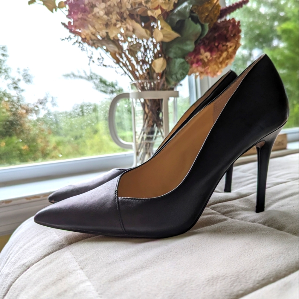 Vince Camuto Black High Heels size 10